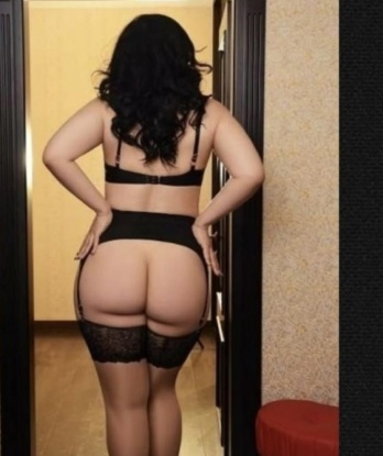 Живу в Москве, где создаю незабываемую атмосферу страсти и удовольствия. Я готова исполнить все твои желания и фантазии, будь то расслабляющий массаж, горячий стриптиз или острые BDSM-игры. У меня есть множество эксклюзивных услуг, которые наполнены интимными эмоциями и могут удовлетворить даже самых требовательных клиентов. Мои отзывы говорят о моем профессионализме и уникальном умении доставлять наслаждение. В моей галерее фото ты найдешь немного изысканных образов, которые я могу предложить тебе. Давай сделаем нашу встречу незабываемой! 😉🌹 4406, 1985 лет